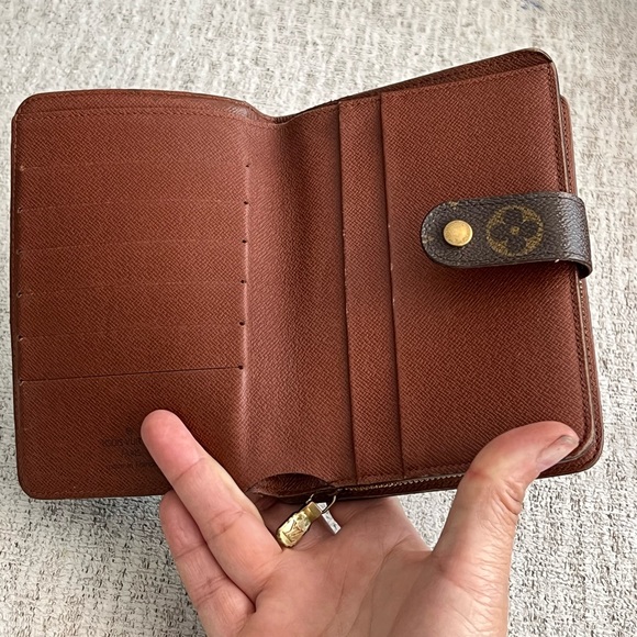 SP0073 Louis Vuitton Monogram Porte Papier Zipper Wallet - Picture 13 of 15